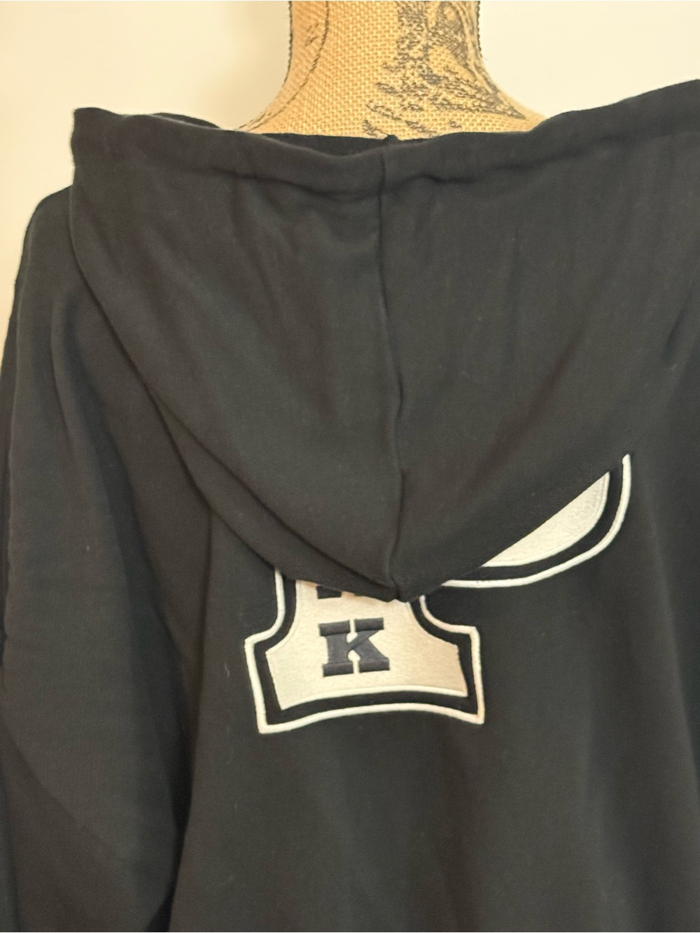 VS PINK Zip-up hoodie/jacket. - Picture 3 of 4